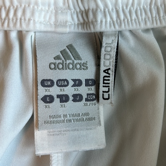 Women’s Adidas athletic shorts - Picture 3 of 7